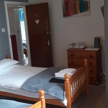 Arncliffe Arms 3*