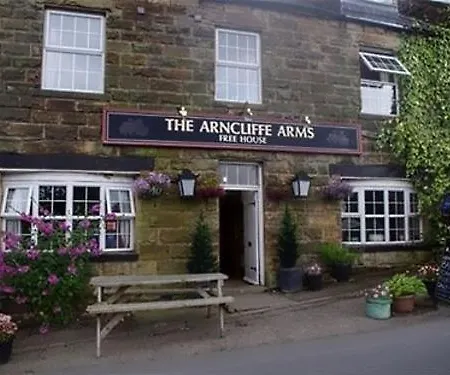 Arncliffe Arms 3*