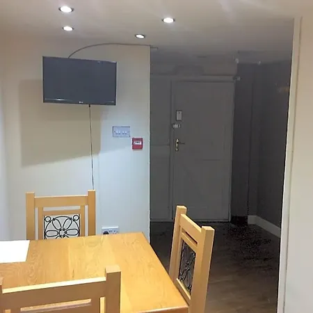 Arncliffe Arms 3*